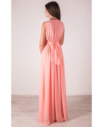 Сукня персикового кольору