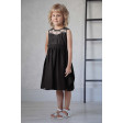 Маленька чорна сукня для дівчинки