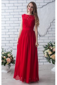 Красное вечернее платье с кружевом