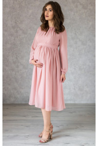 Пудровое коктейльное платье для беременных