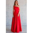 Платье на одно плечо красное