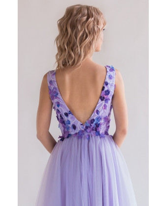 Цветочное лавандовое платье