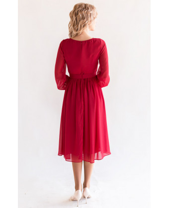 Коктейльное платье с длинным рукавом красное