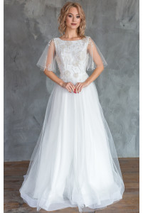 Нежное свадебное платье с вышивкой одуванчики