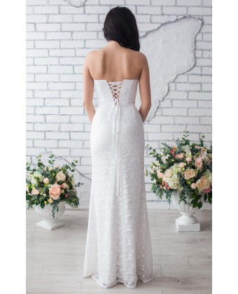 Кружевное свадебное платье на корсете