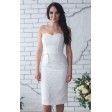 Біла сукня футляр