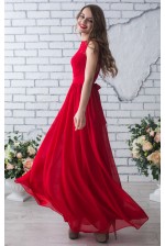 Красное выпускное платье с кружевом