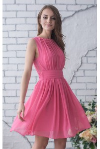 Рожеве плаття на випускний